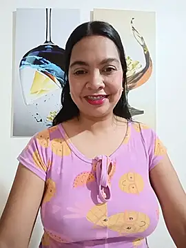 Snapshot of Silvana2927 chatting on 07/03/26, 08:10 Silvana2927 online show from 07/03/26, 08:10