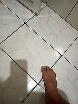 Snapshot of cheiodetesa chatting on 04/15/26, 10:10 cheiodetesa online show from 04/15/26, 10:10