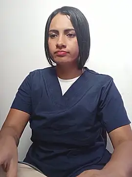 Snapshot of DaniellaGiraldo chatting on 05/11/26, 02:45 DaniellaGiraldo online show from 05/11/26, 02:45