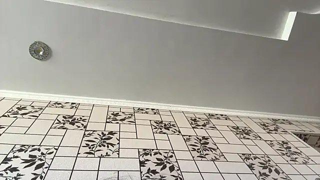 Snapshot of wildnikaanyx chatting on 04/14/26, 07:35 wildnikaanyx online show from 04/14/26, 07:35