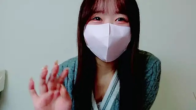 Yuyu xoxo online show from 04/18/26, 05:43