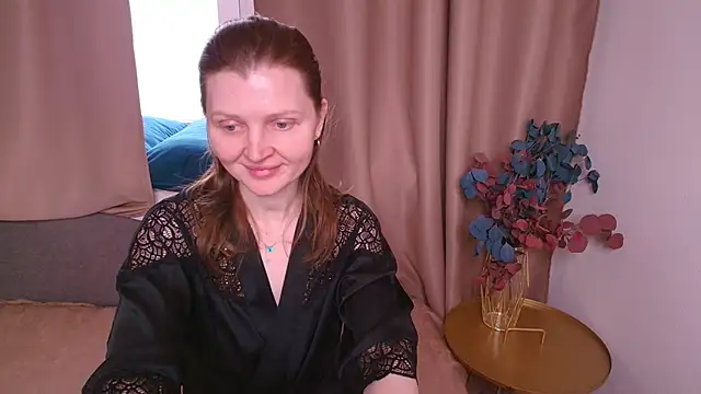 Snapshot of Liza__Evans chatting on 04/25/26, 02:14 Liza Evans online show from 04/25/26, 02:14