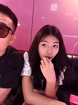 xiaobei-521 online show from 04/15/26, 02:32