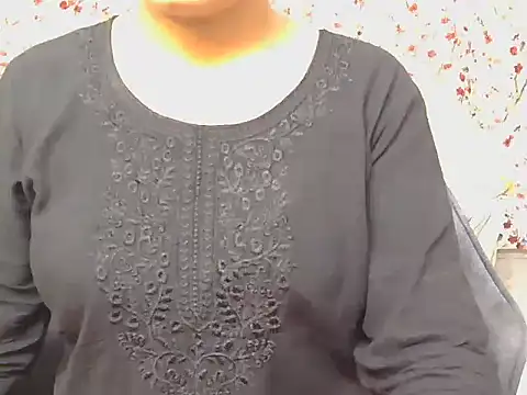 Avni-kumarii online show from 05/26/26, 03:48