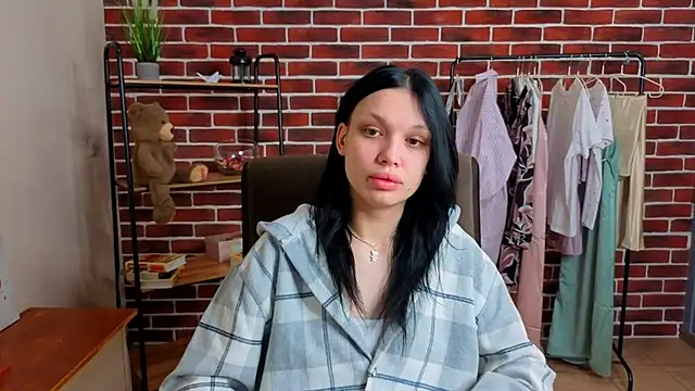 BrendaaWarren online show from 04/19/26, 09:10