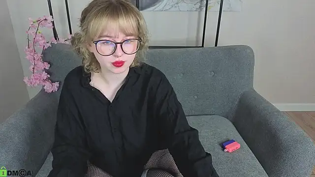 Snapshot of Helen_Carson chatting on 04/29/26, 12:59 Helen Carson online show from 04/29/26, 12:59