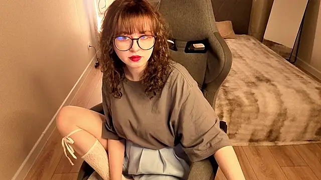 Snapshot of Helen_Carson chatting on 05/03/26, 01:00 Helen Carson online show from 05/03/26, 01:00