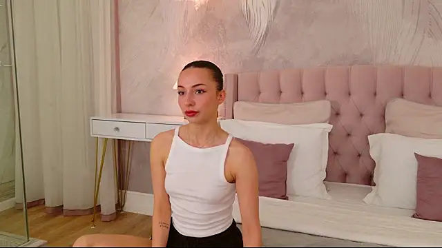 Snapshot of NicoleHarris chatting on 05/26/26, 03:04 NicoleHarris online show from 05/26/26, 03:04