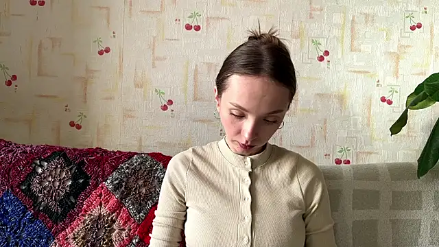 AdriannaBill online show from 04/16/26, 03:02