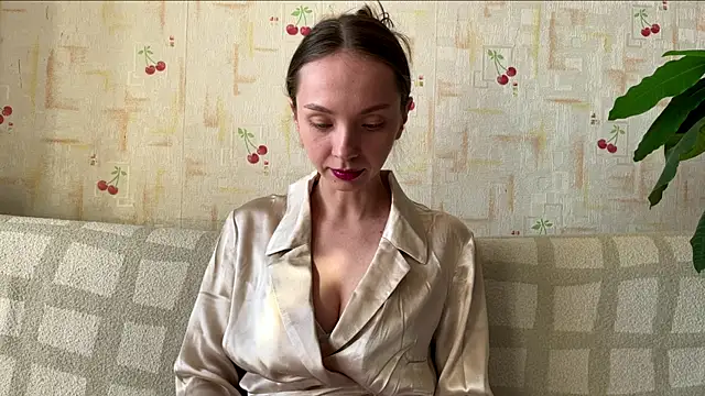 AdriannaBill online show from 05/27/26, 02:57
