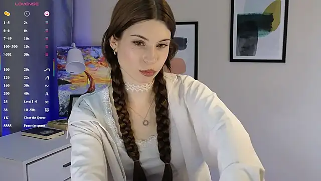 Umia Bordered online show from 05/14/26, 04:15