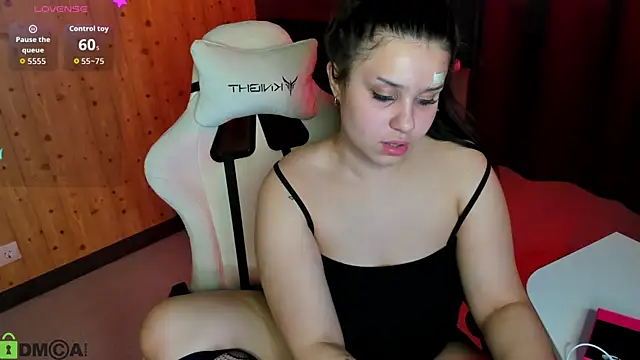 Snapshot of nicolewoss chatting on 06/08/26, 11:11 nicolewoss online show from 06/08/26, 11:11