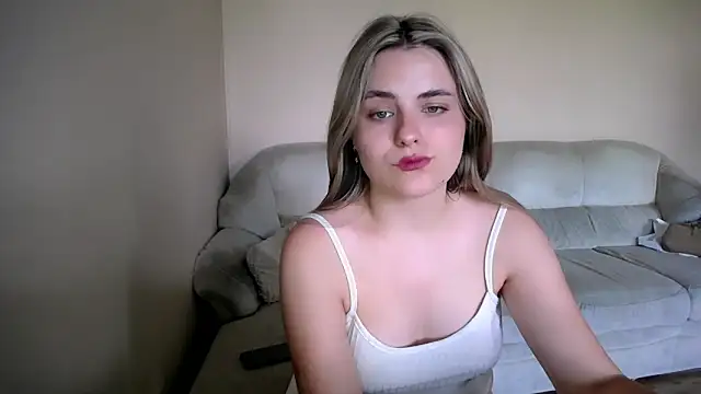 Snapshot of _shy_sabrina__ chatting on 06/19/26, 12:55 shy sabrina online show from 06/19/26, 12:55
