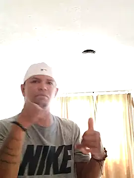 Snapshot of men_hot_1 chatting on 04/14/26, 03:28 men hot 1 online show from 04/14/26, 03:28