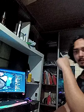 Snapshot of Ale94xxx chatting on 04/16/26, 04:46 Ale94xxx online show from 04/16/26, 04:46