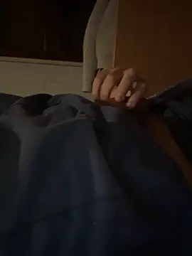 Snapshot of Luca002foryou chatting on 04/14/26, 04:23 Luca002foryou online show from 04/14/26, 04:23