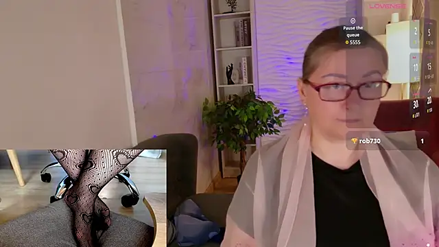 Snapshot of Alexandra_Kind chatting on 05/20/26, 08:50 Alexandra Kind online show from 05/20/26, 08:50