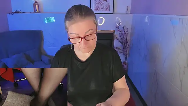 Snapshot of Alexandra_Kind chatting on 05/03/26, 09:07 Alexandra Kind online show from 05/03/26, 09:07