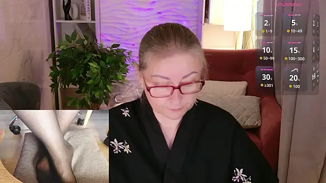 Snapshot of Alexandra_Kind chatting on 07/07/26, 01:47 Alexandra Kind online show from 07/07/26, 01:47