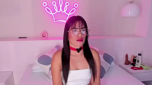 Snapshot of CatalinaRey chatting on 04/16/26, 04:02 CatalinaRey online show from 04/16/26, 04:02