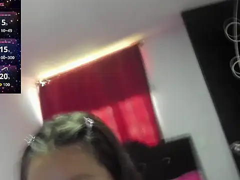 Snapshot of tina_sussy chatting on 04/22/26, 01:18 tina sussy online show from 04/22/26, 01:18