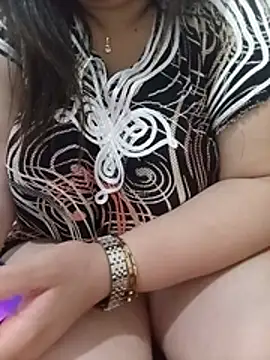 Snapshot of Katia_sexyy chatting on 06/22/26, 12:16 Katia sexyy online show from 06/22/26, 12:16