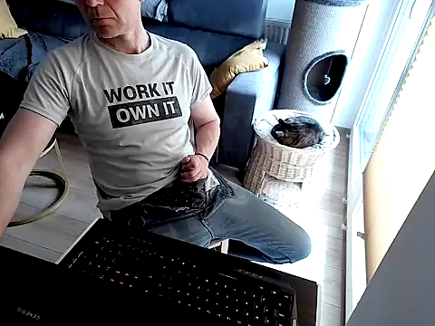 KoneserZmyslow online show from 06/11/26, 12:24