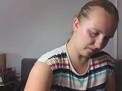 RoseTeacherX online show from 05/26/26, 05:22