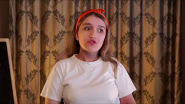 ThaliaNebel online show from 04/18/26, 01:13