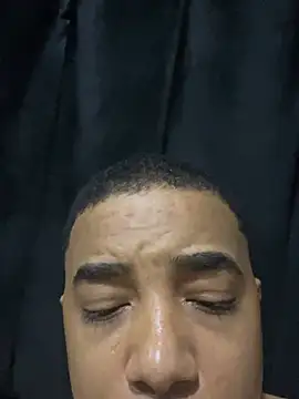 Snapshot of El_negro_2020 chatting on 04/16/26, 03:29 El negro 2020 online show from 04/16/26, 03:29