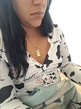 euahotmarii3 online show from 07/26/26, 01:45