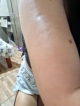 euahotmarii3 online show from 07/07/26, 06:47
