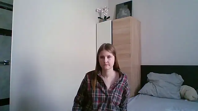 Snapshot of Wellabern chatting on 05/10/26, 09:35 Wellabern online show from 05/10/26, 09:35