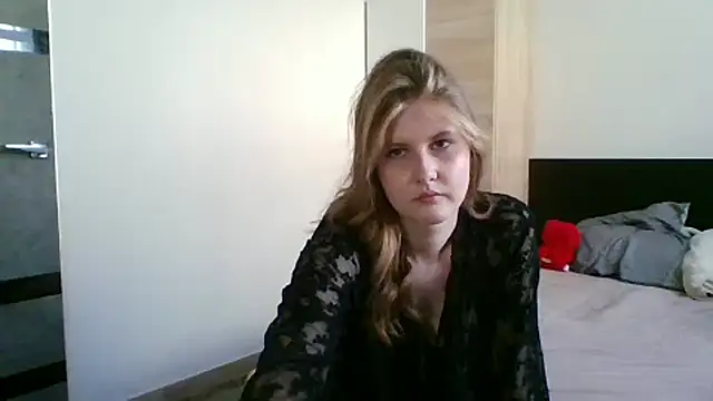 Snapshot of Wellabern chatting on 05/31/26, 12:33 Wellabern online show from 05/31/26, 12:33