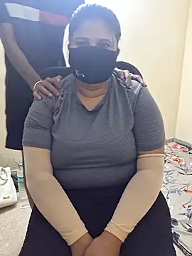 alina-cuopal online show from 04/24/26, 04:53