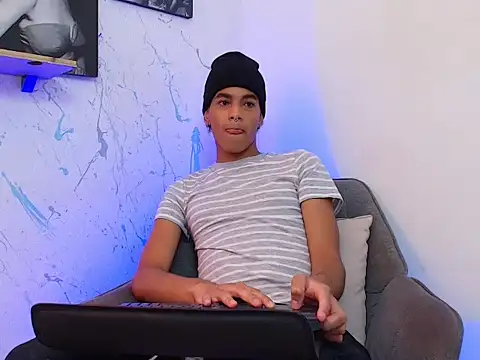 Gabriiel maddox online show from 04/15/26, 01:48