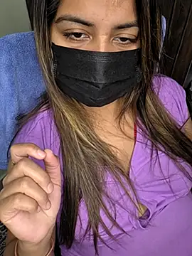 Jasmine lovel online show from 04/16/26, 07:14