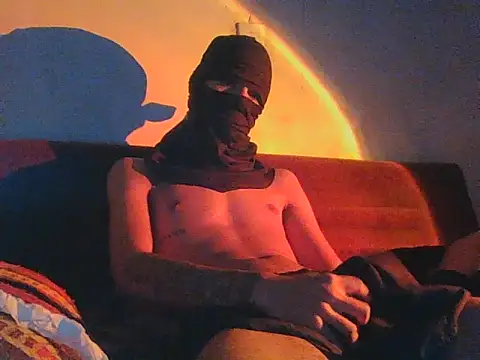 Snapshot of Kisandrel chatting on 04/19/26, 02:40 Kisandrel online show from 04/19/26, 02:40