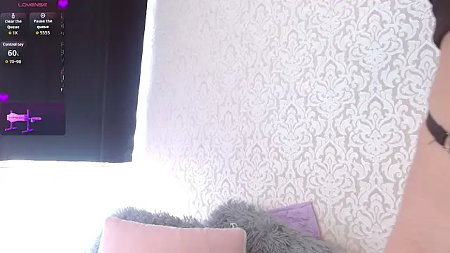 Snapshot of Annyrosse00 chatting on 07/18/26, 06:38 Annyrosse00 online show from 07/18/26, 06:38