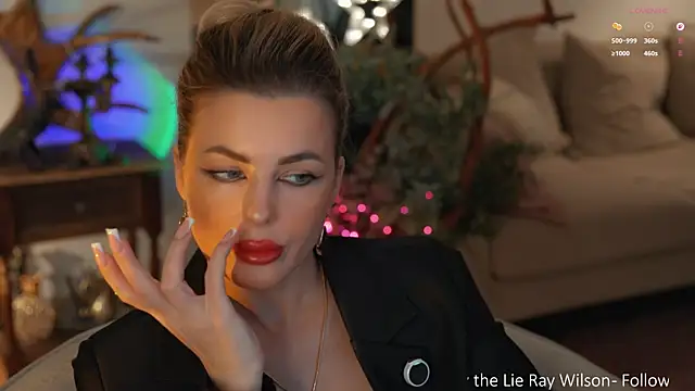 Snapshot of Lady--M chatting on 07/13/26, 01:05 Lady--M online show from 07/13/26, 01:05
