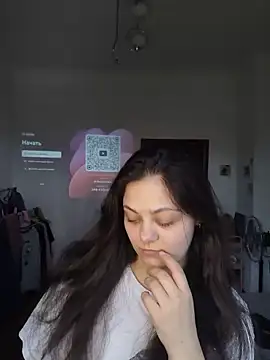  Mikky lil  online show from 06/12/26, 03:43