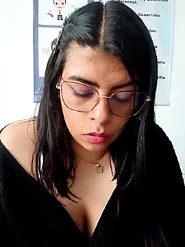 Snapshot of SOFIA-11_ chatting on 04/27/26, 07:23 SOFIA-11 online show from 04/27/26, 07:23
