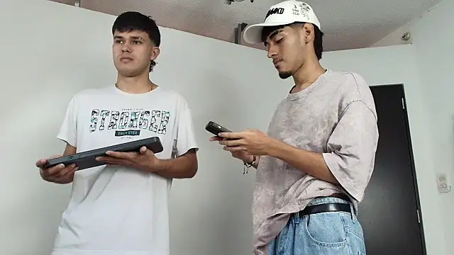 EdwinBoys online show from 05/20/26, 01:30