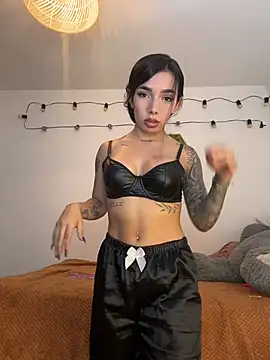 milasantana  online show from 07/21/26, 09:05