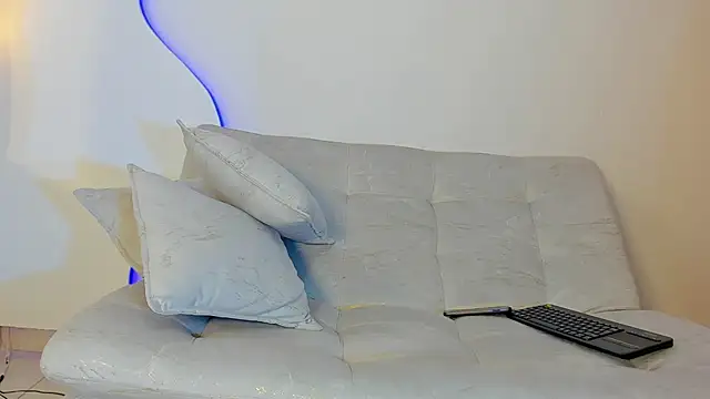 Aohomlester  online show from 05/04/26, 01:47