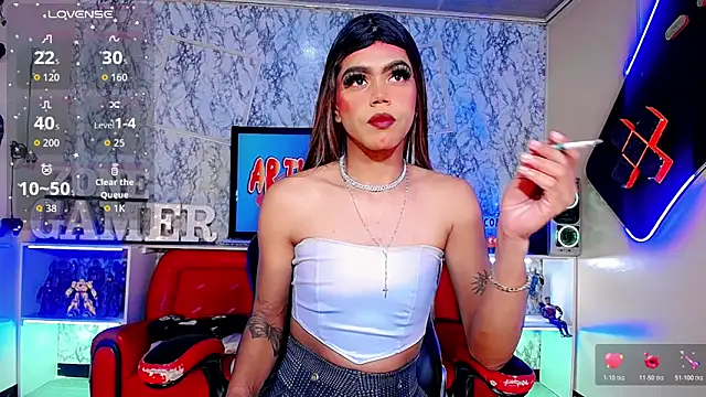 abril gomez   online show from 05/15/26, 03:26