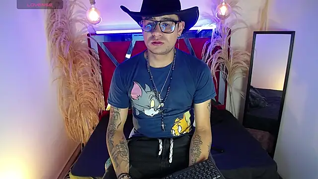 Nickk 21  online show from 05/12/26, 01:06