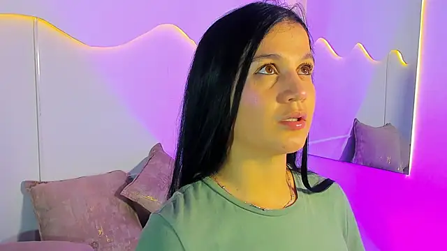 Snapshot of MiaMalcova__ chatting on 05/22/26, 10:30 MiaMalcova online show from 05/22/26, 10:30