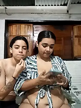 nicolyalisson online show from 04/21/26, 02:14