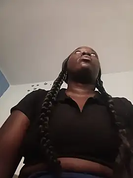 Snapshot of KaleaEbony chatting on 04/16/26, 04:41 KaleaEbony online show from 04/16/26, 04:41